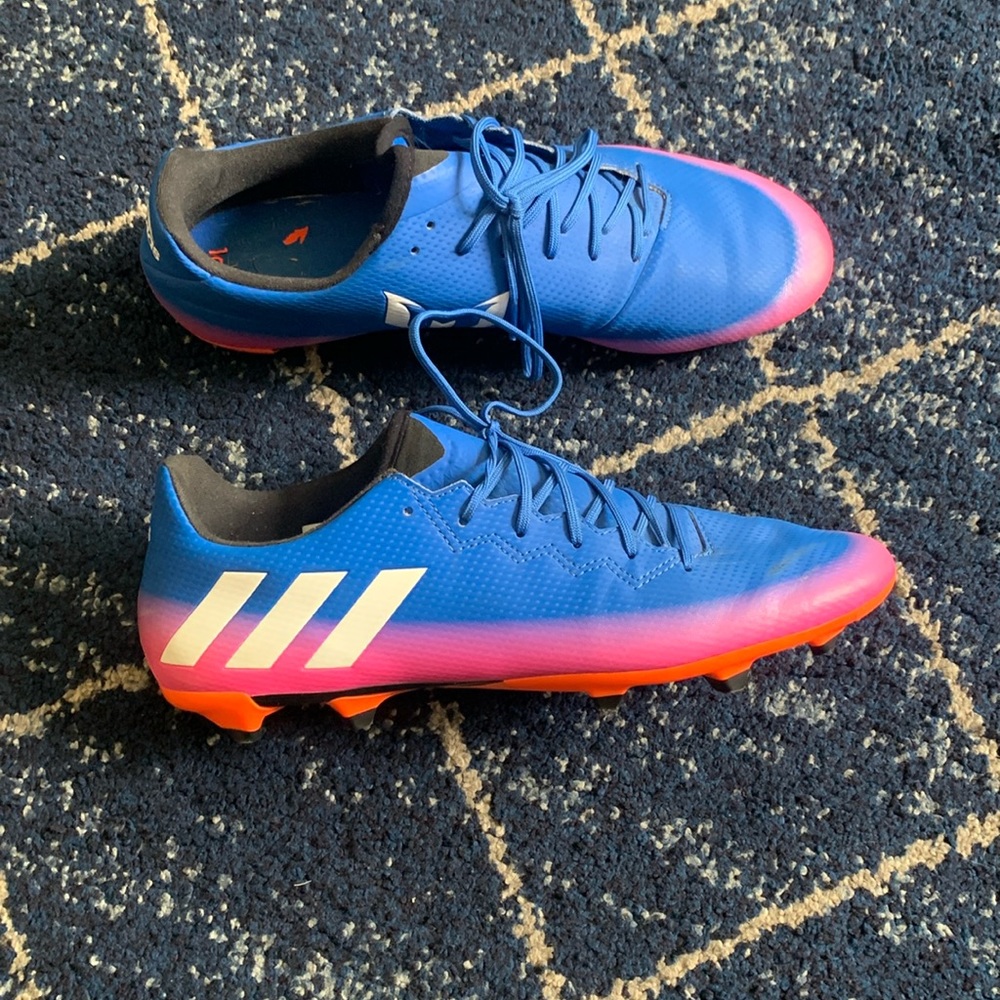 Adidas messi soccer cleats